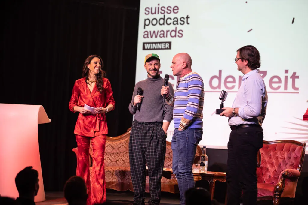 Bild zum Beitrag «Beziehungskosmos ist Suisse Podcast Of The Year 2023»